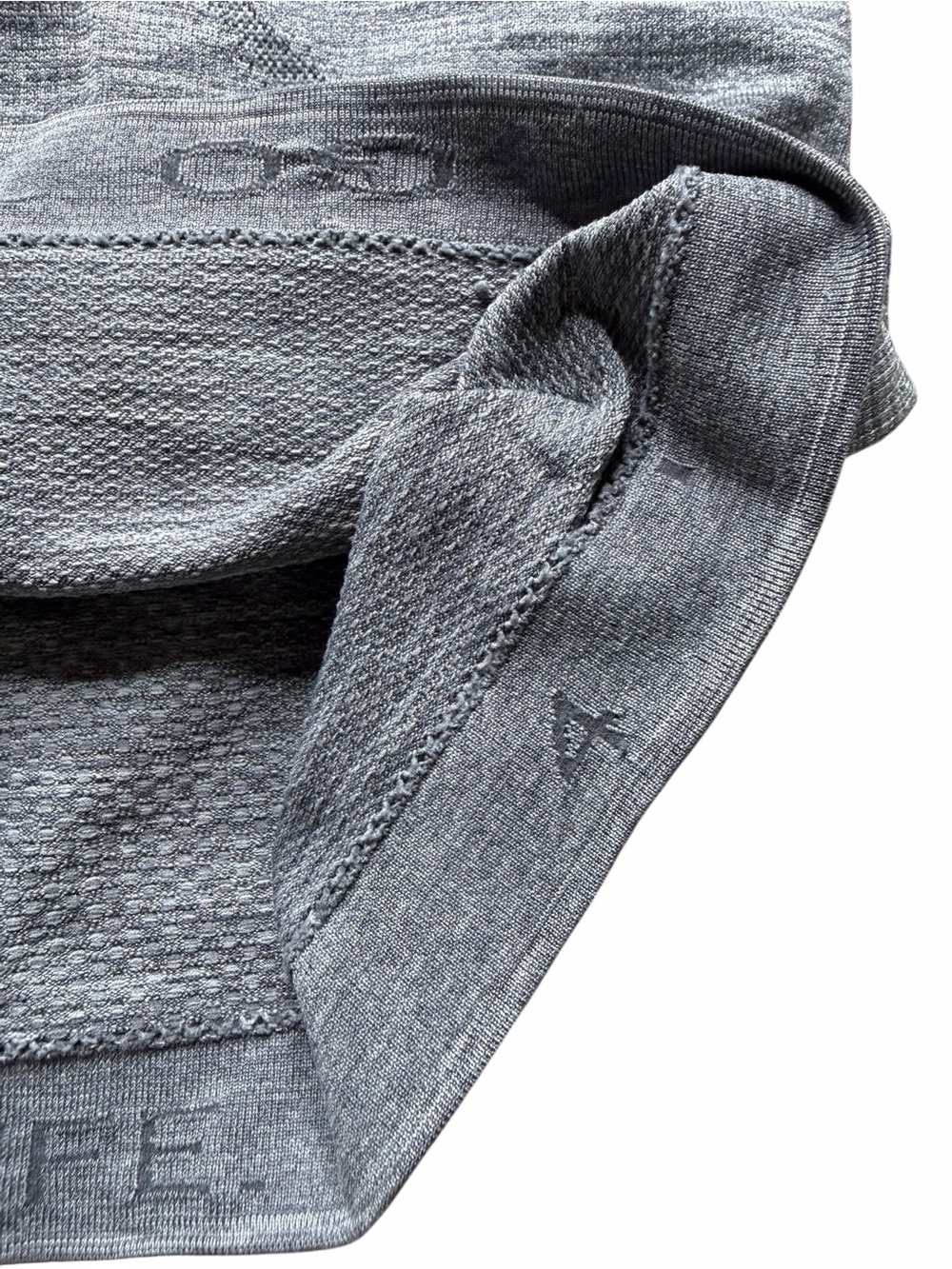 LULULEMON Athletica Gray Swiftly Racerback Tank Top Women's Size 4 Running Yoga - Picture 4 of 5